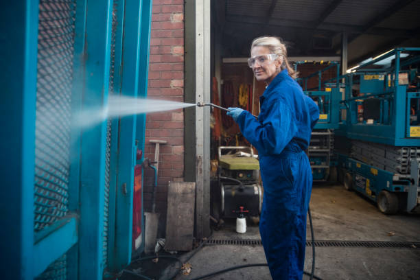 Best Animal Enclosure Cleaning  in Esperance, WA